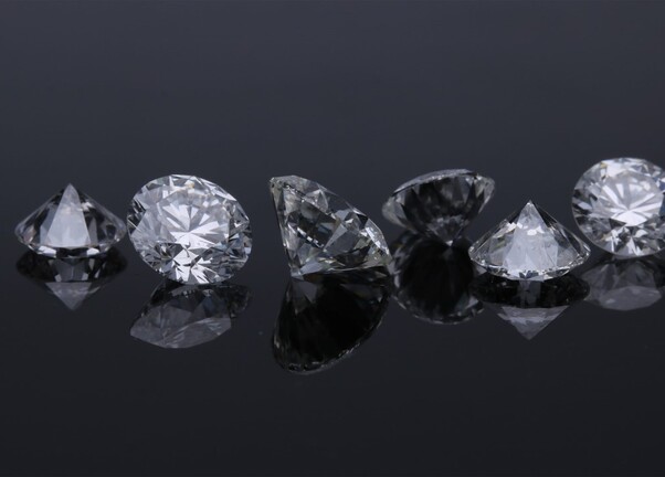 Diamant naturel vs synthétique